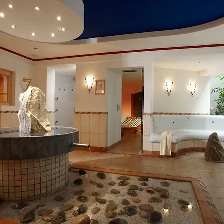 Familotel St. Johanner Hof 4*